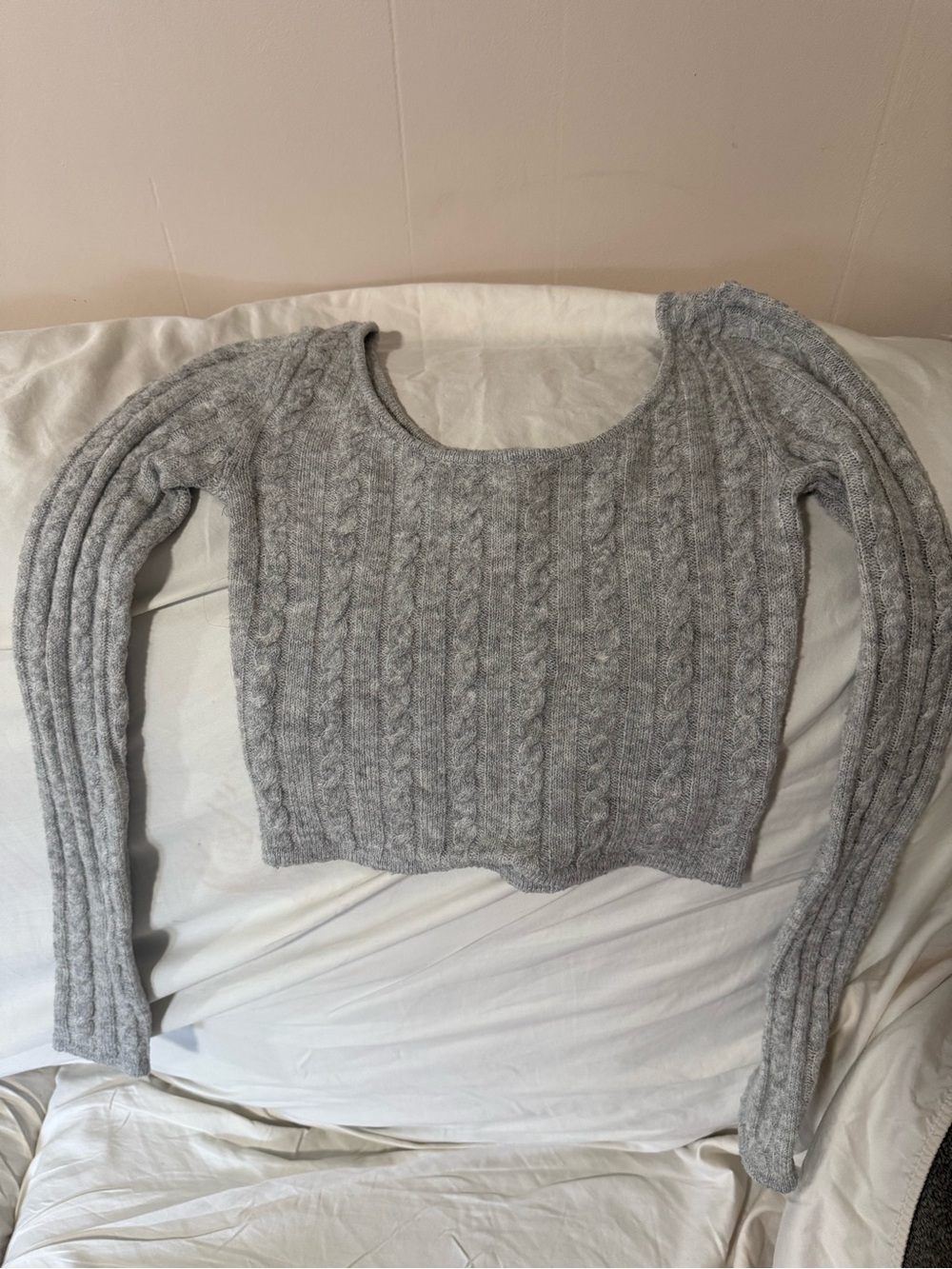 American Eagle Outfitters Light Gray Cable Knit Scoop Neck Sweater